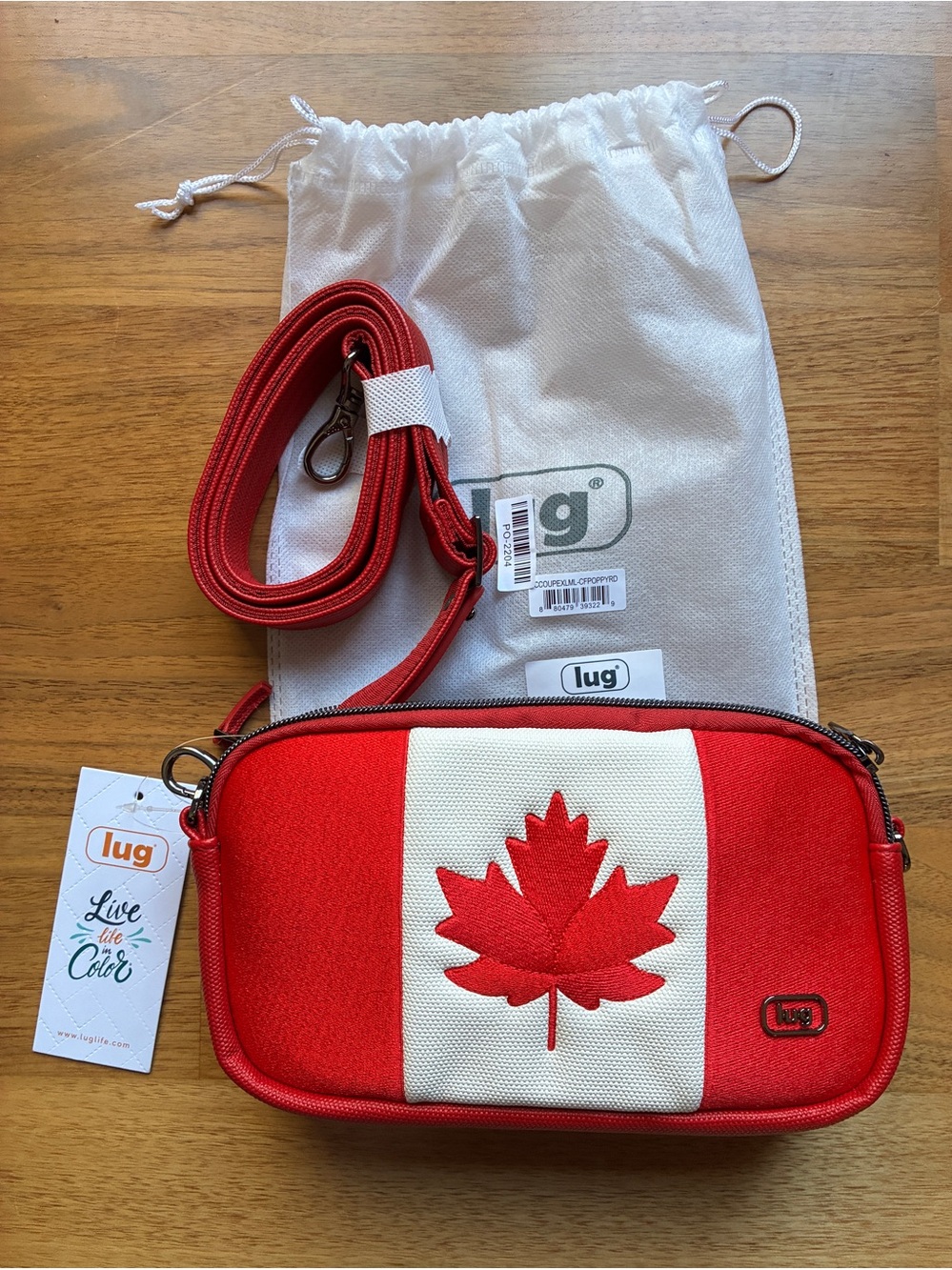 NWT Maple Leaf Coupe XL ML in Poppy Red